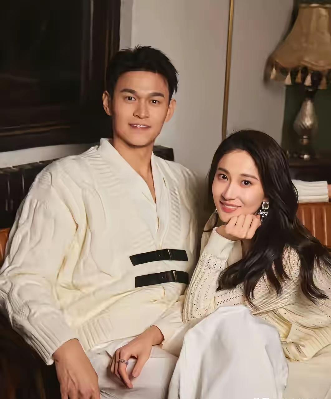 孙杨聊起妻子时那股子藏不住的劲儿，像极了咱们身边晒幸福的普通小伙。
 
他说第一