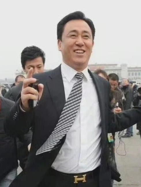 许皮带当年是何等的意气风发！