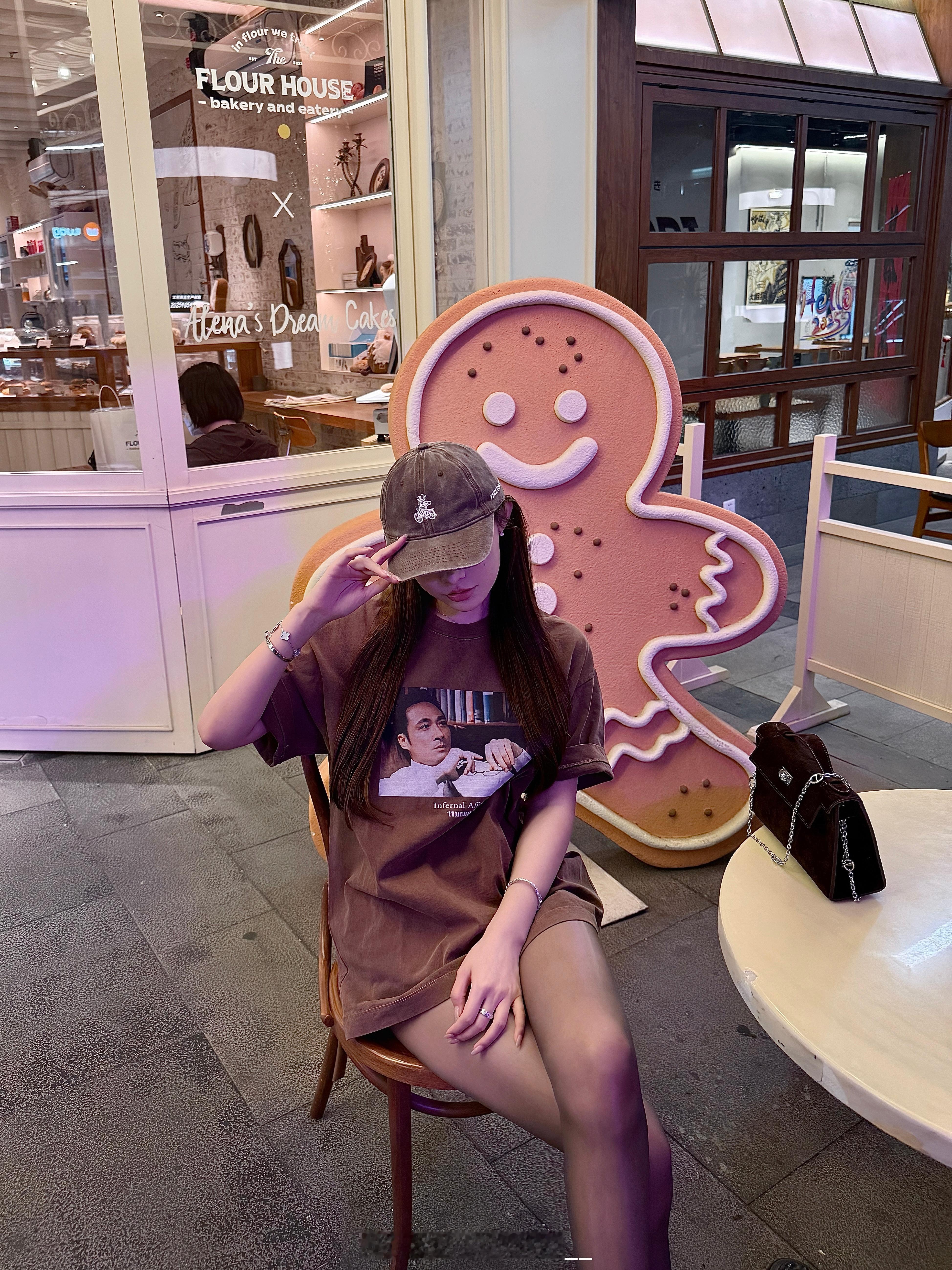 自己做了个原创潮流服装Timebike陪你过夏天[赢牛奶]喜欢的宝宝联系我 私服
