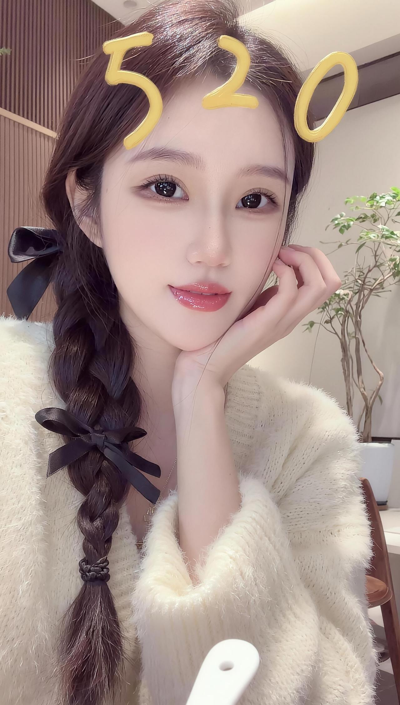 努力是一辈子的事情，梦想从来都是靠坚持来实现的