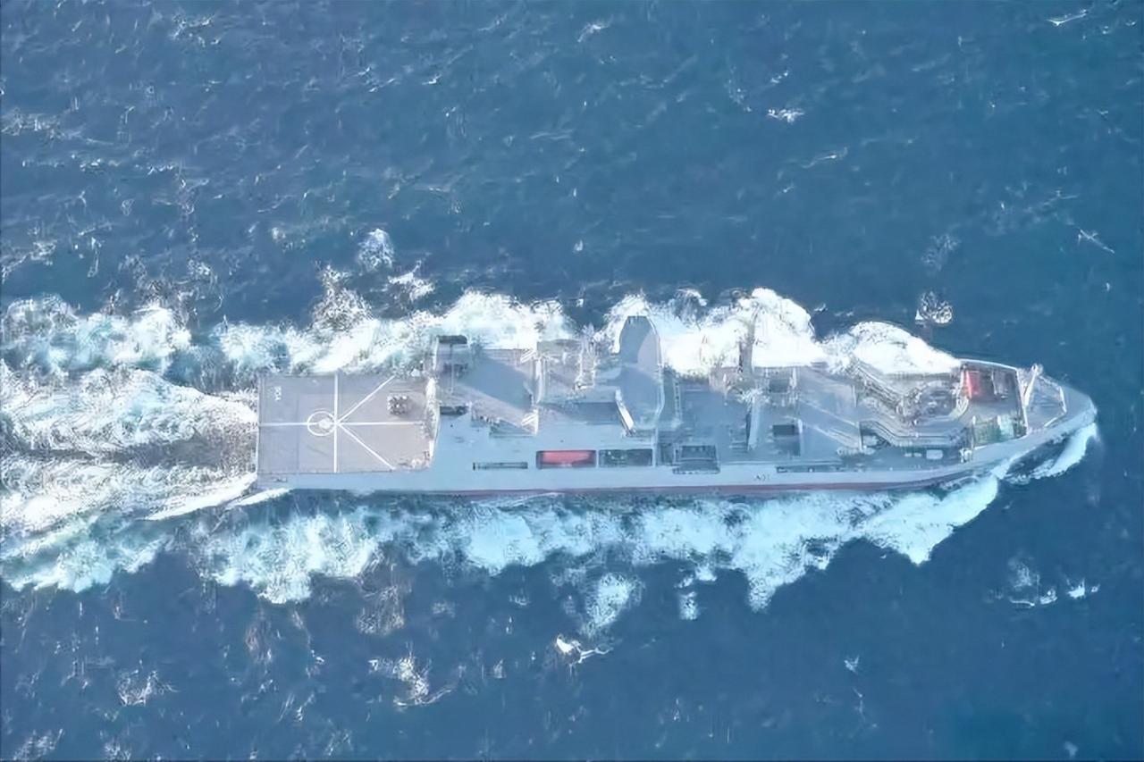 枪口对准出头鸟！新西兰昏了头，派最大军舰闯台海，我军当场立威

最近台海不太平，