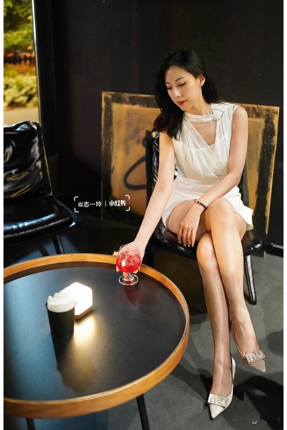 和你见面，才是我疲惫生活里唯一的解药|||周末和姐妹南长街小聚
早就听闻这家解药