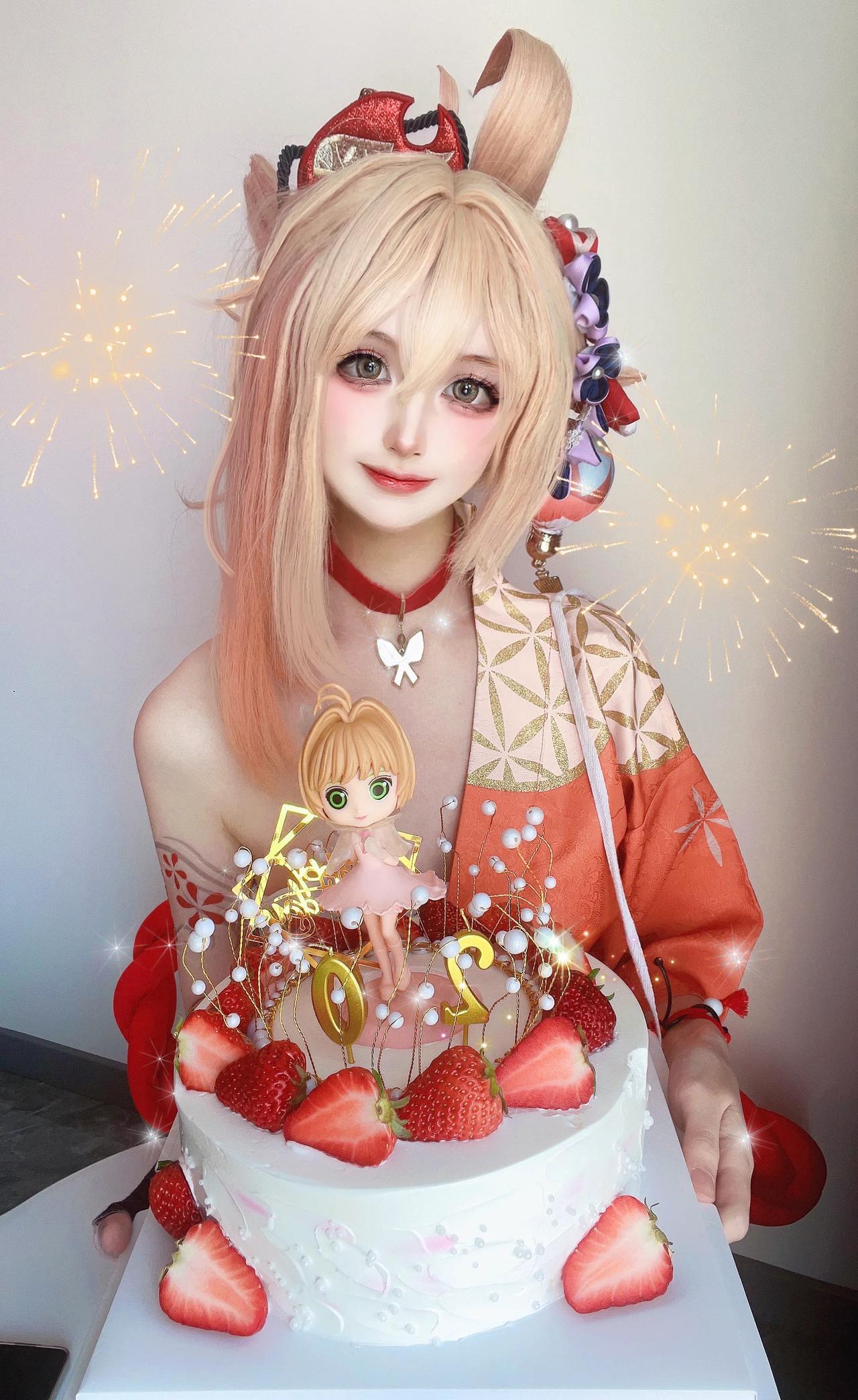 宵宫送来的生日蛋糕，不会爆炸吧？#游戏# #原神# #二次元#