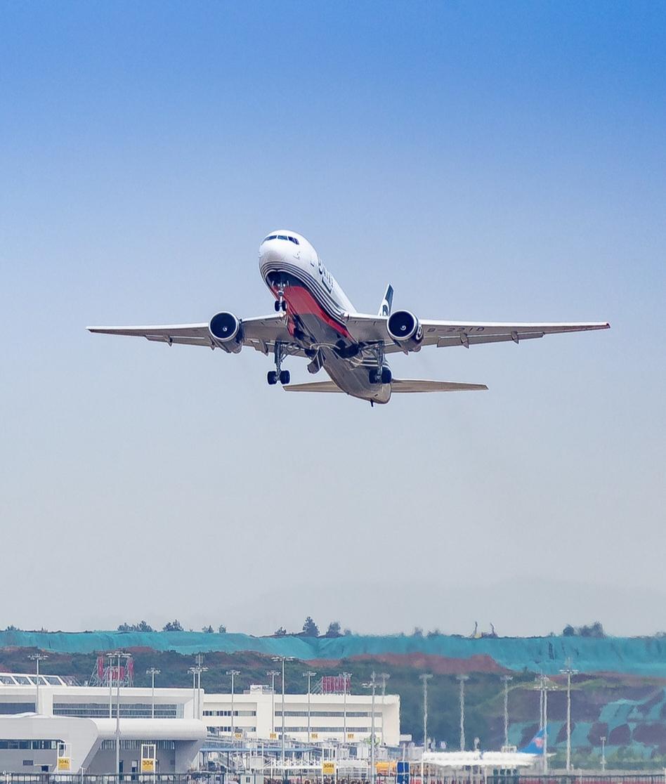 福建61岁男子飞机上身亡！9天前曾手术，家属登机前签免责声明！

2026年4月