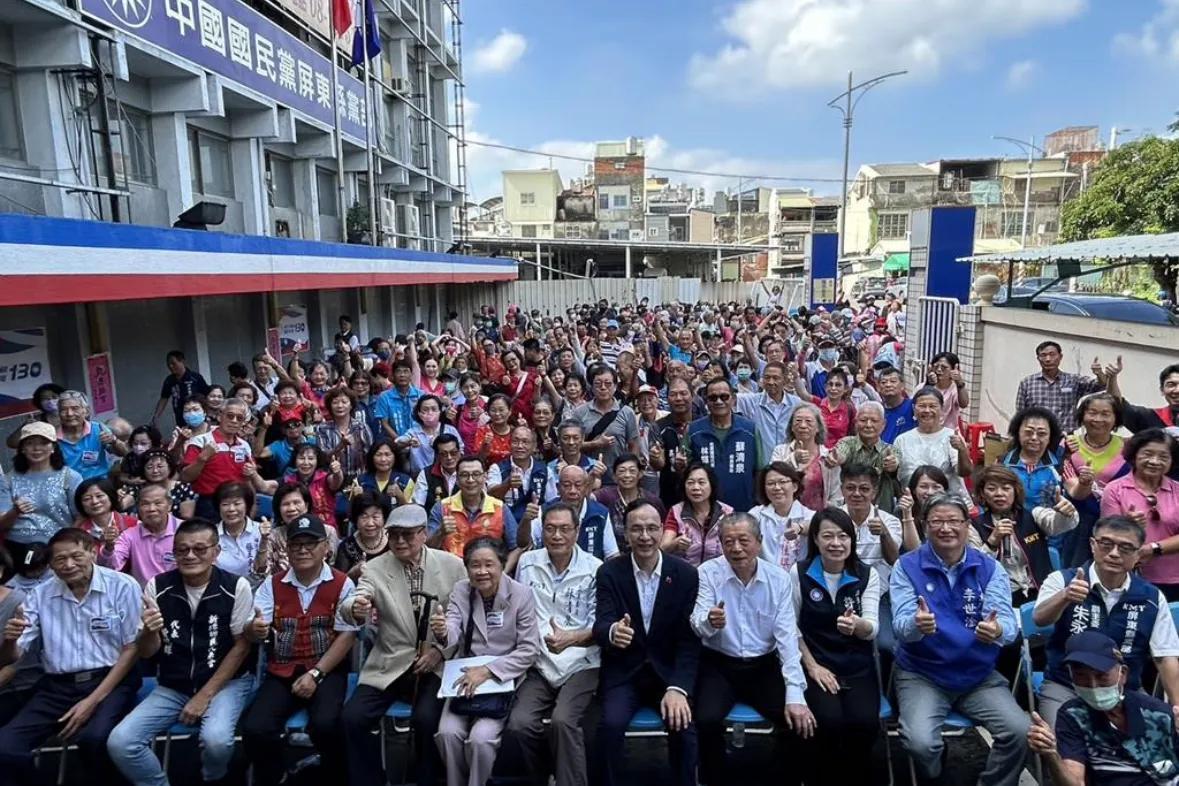 中国国民党130年党庆未在台北举行；朱立伦得意忘形；对于选举议题是“此时无声胜有