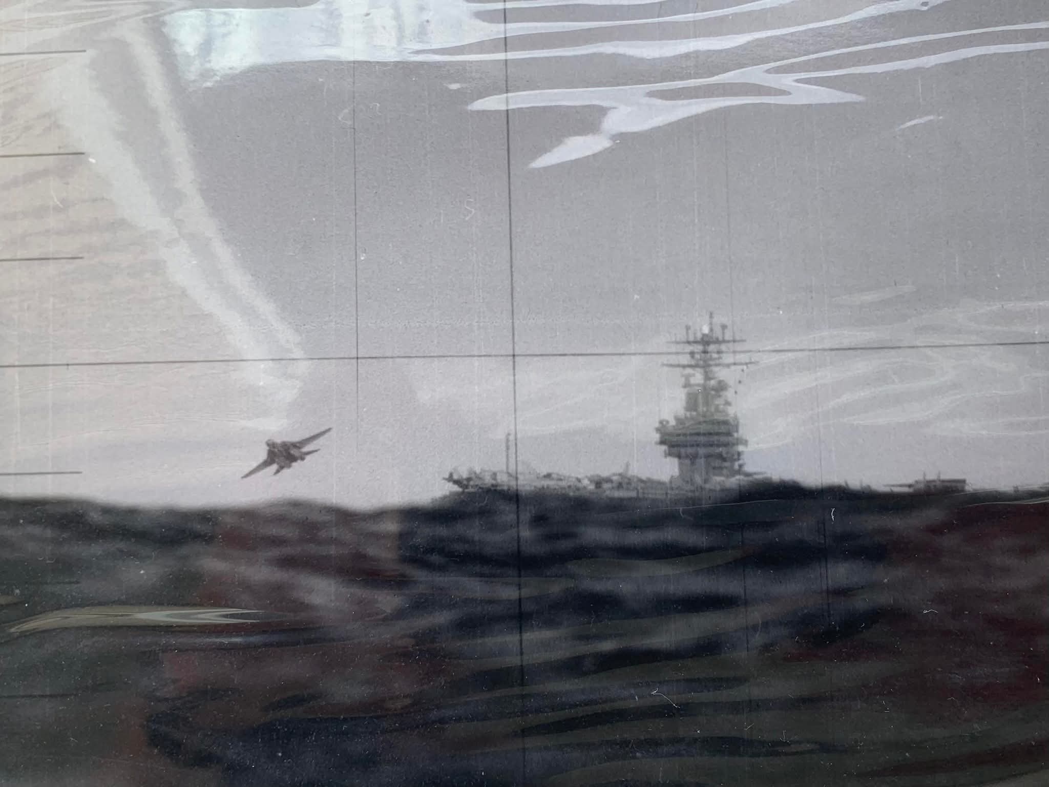 【潜对空】潜艇拍“雄猫” 