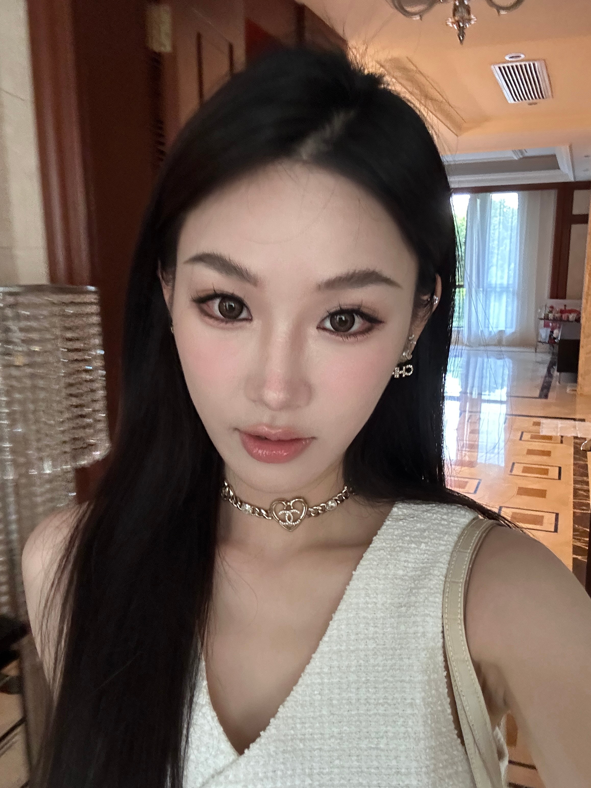 出门看杨千嬅去啦 你们问的帽子在最后一张 ​​​