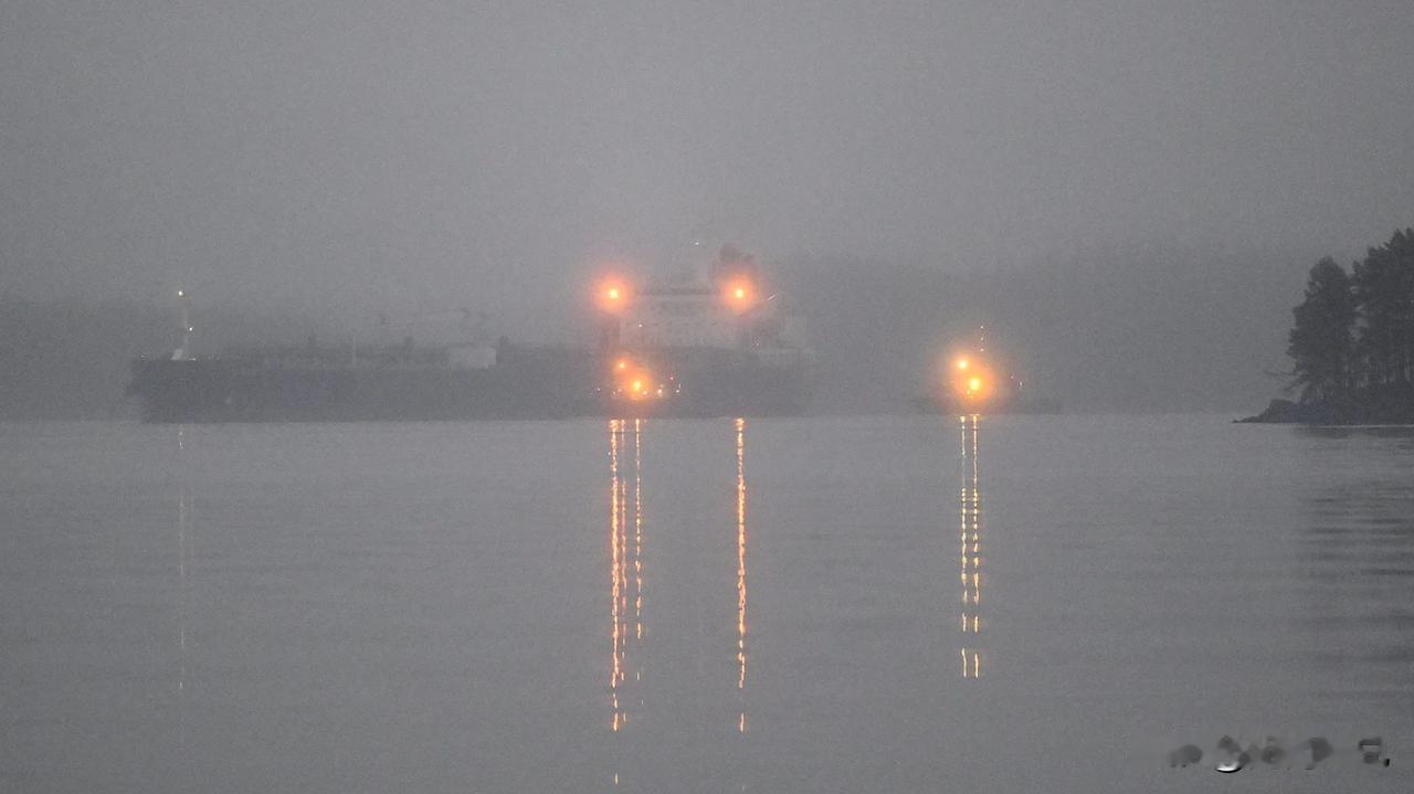 埃隆·马斯克限制俄武装部队使用星链服务
 
SpaceX公司对星链系统采取的反制