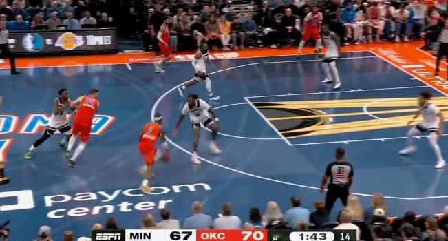 亚历山大上篮不进，但哈腾补篮背扣！！雷霆面前众生平等森林狼vs雷霆雷霆