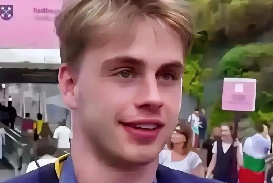 说实话，
莫雷加德这次真把那层遮羞布给扯下来了。以前老外碰见国乒那是还没打就腿软