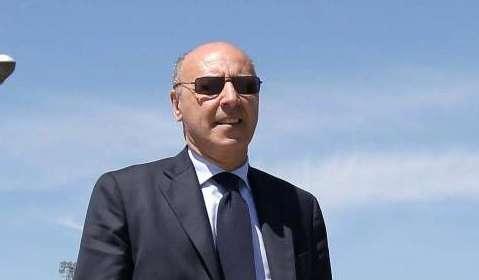 这不是谦谦君子做派，而是对网暴的低头，对公平的亵渎。在让巴斯托尼公开道歉这件事儿