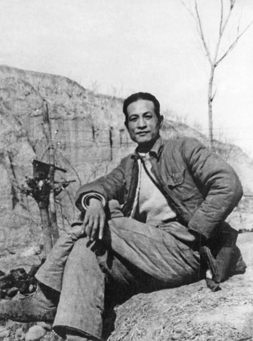 [太阳]1937年，34岁王牌特工让组织给安排媳妇，除需满足“真夫妻假同志”苛刻