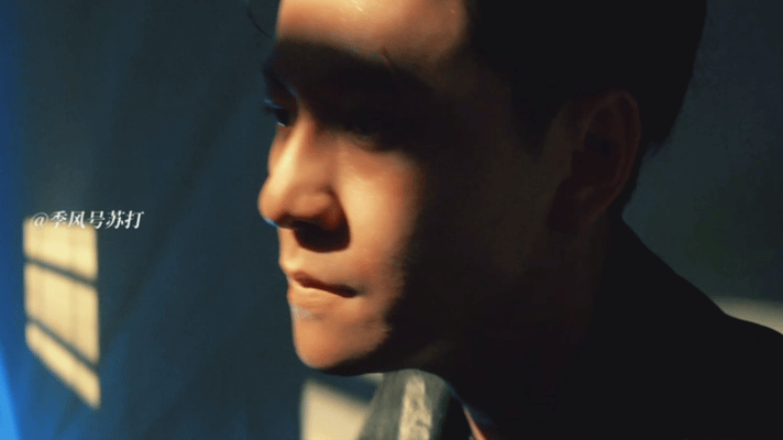 秦俊杰演强吻前没查黄历吗谁懂这种又虐又好嗑的感觉！秦俊杰这个强吻名场面也太抓马，
