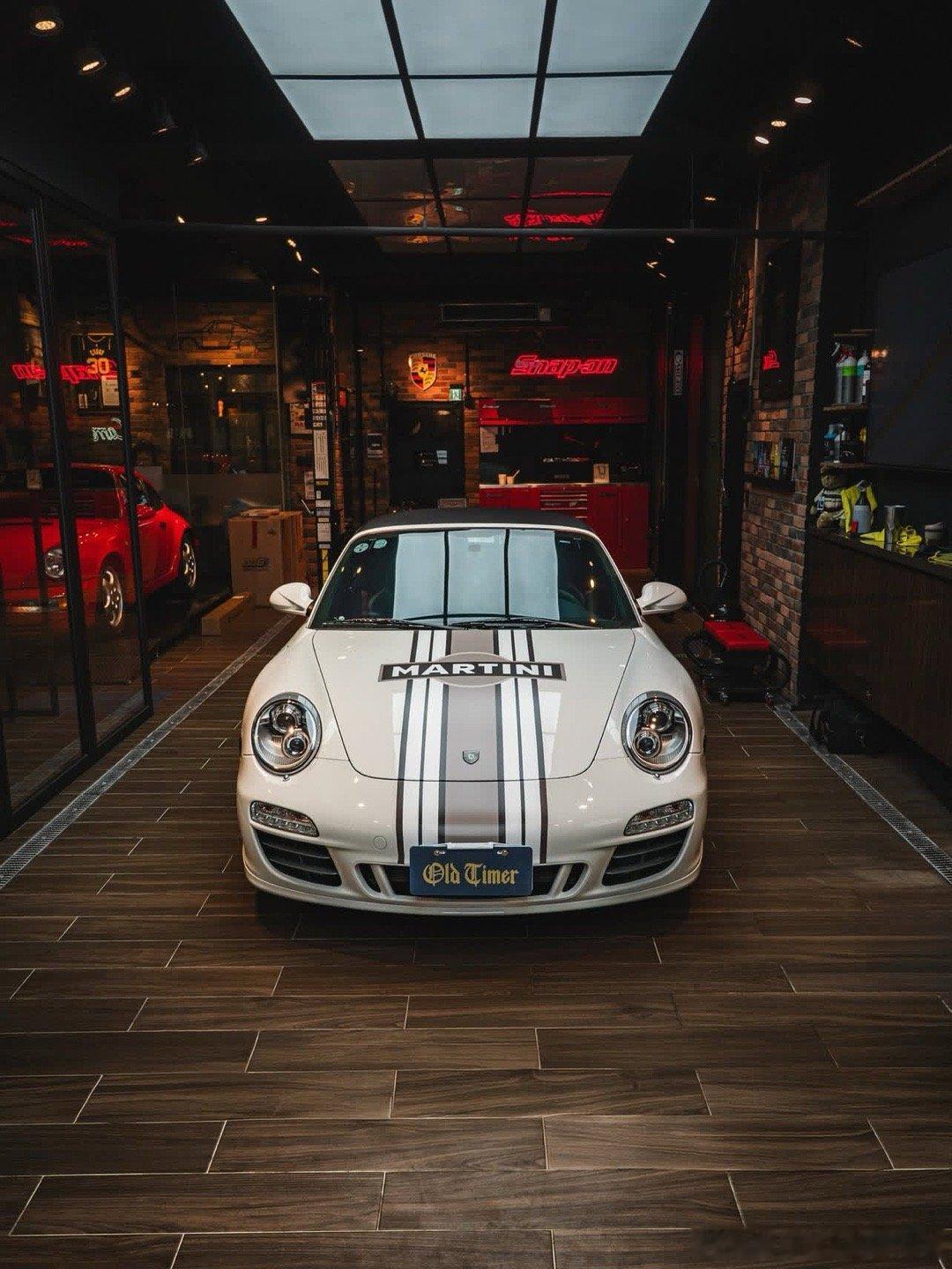 台湾老车🇩🇪Porsche 997.2 4GTS Cabriolet wit