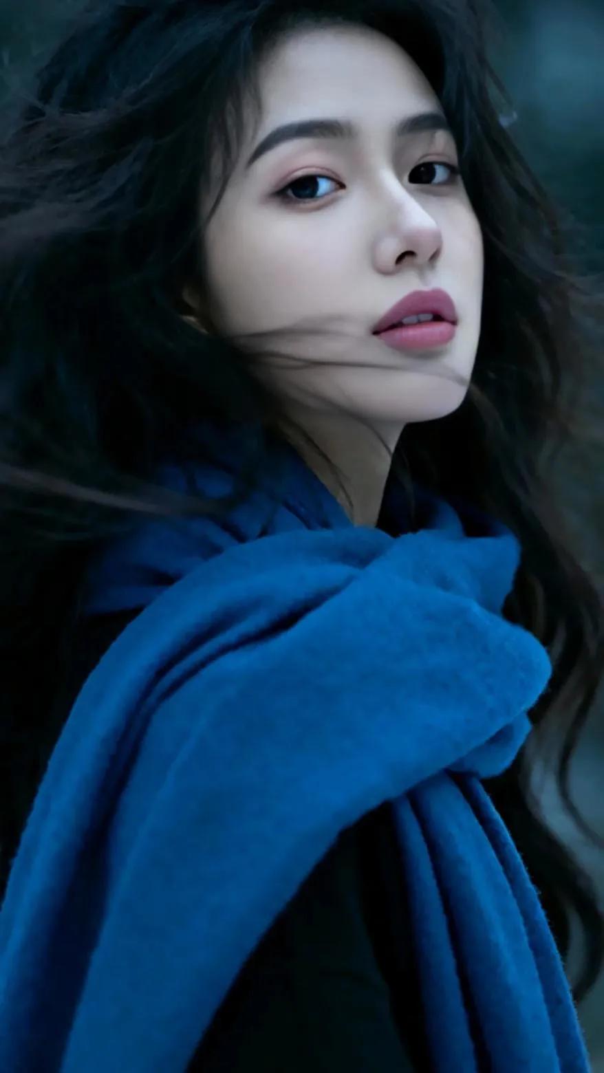 风起云涌间，美人如画。