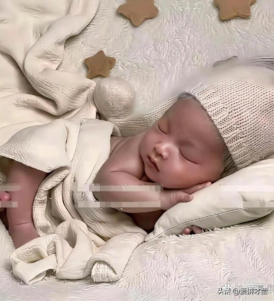 小汪宝的满月酒果真没有大操大办，甚至亲朋都没有邀请，筱梅选择自己一家人吃顿简单的