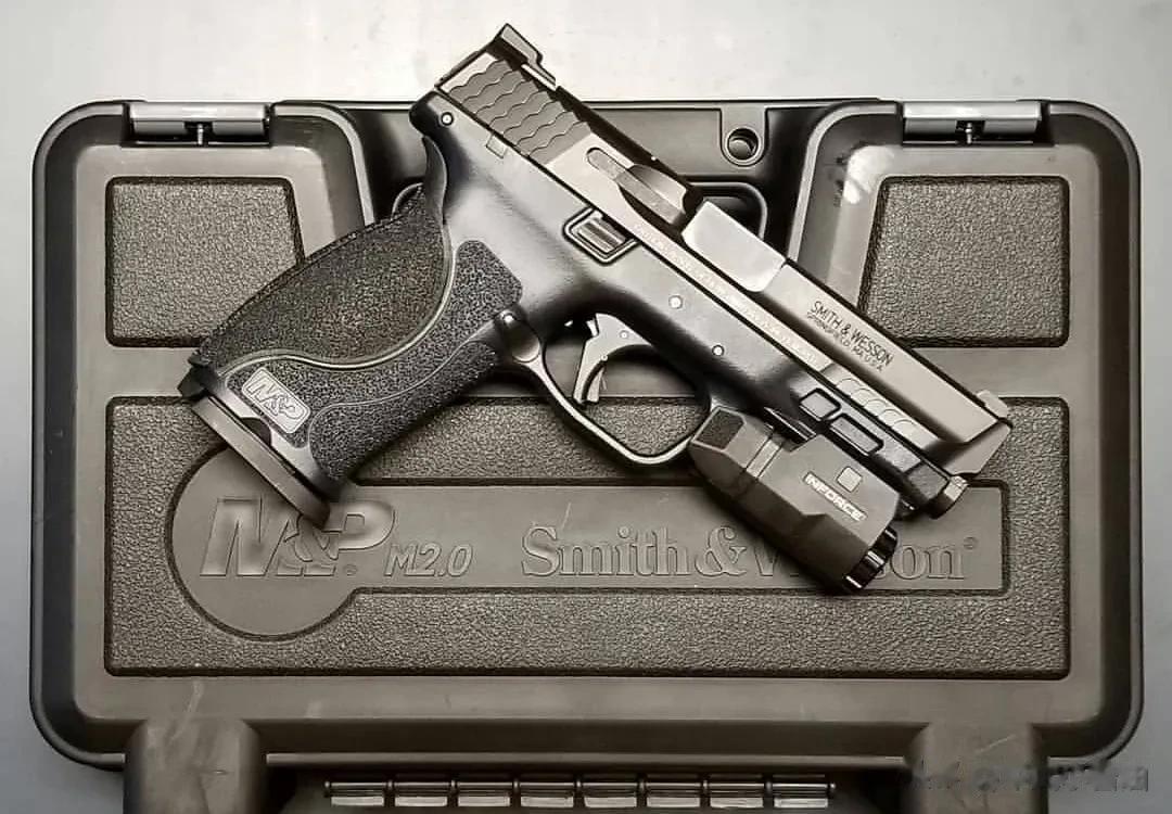  史密斯韦森军警型手枪，缩写：S&W MP；意为：军队和警察；是一系列由美国枪械