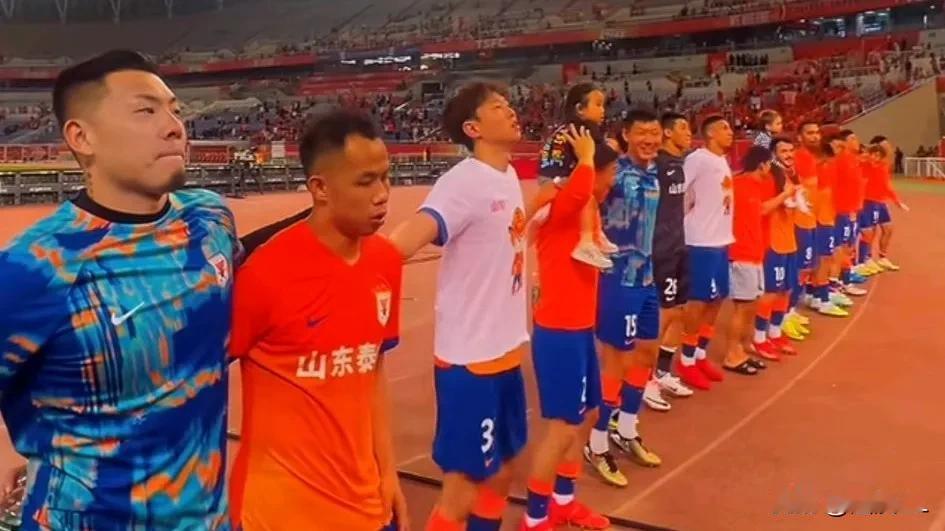 中超12轮过后，山东泰山队积分榜稳居第五，依旧稳定在争冠第一集团，几乎双外援的情