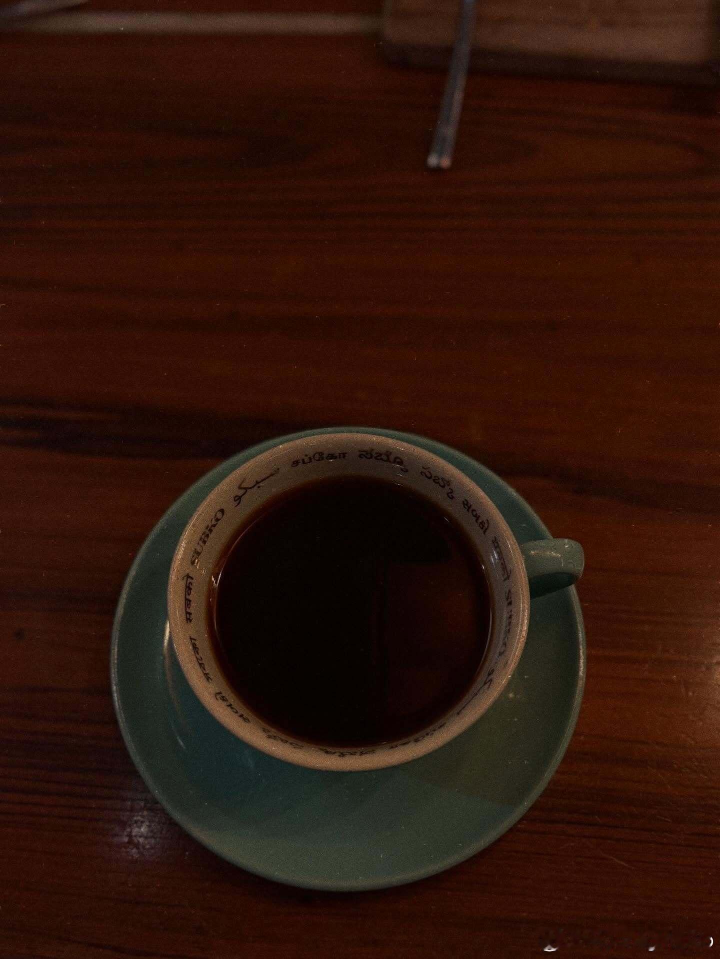 巴特拉分享日常“I am THE aesthetic 🤍🪞” 