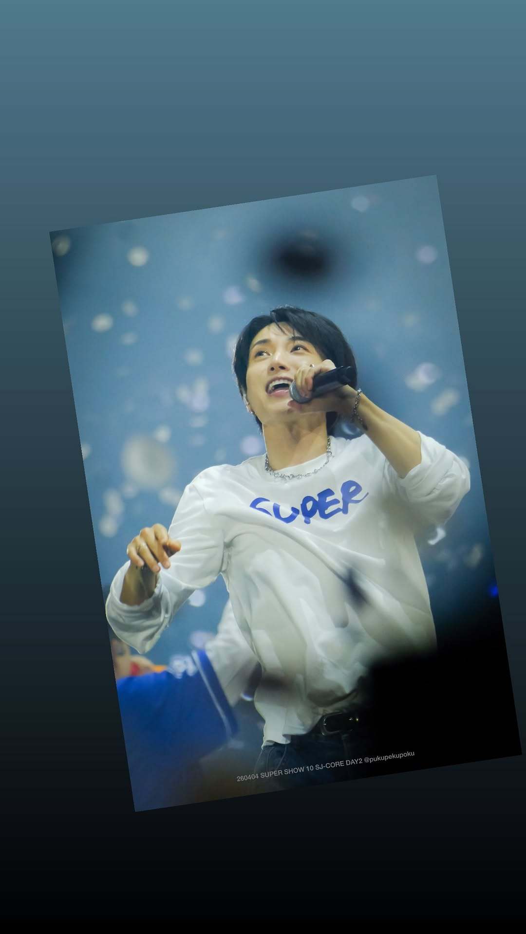 “CB百蓝_。260604利特 ins story更新：