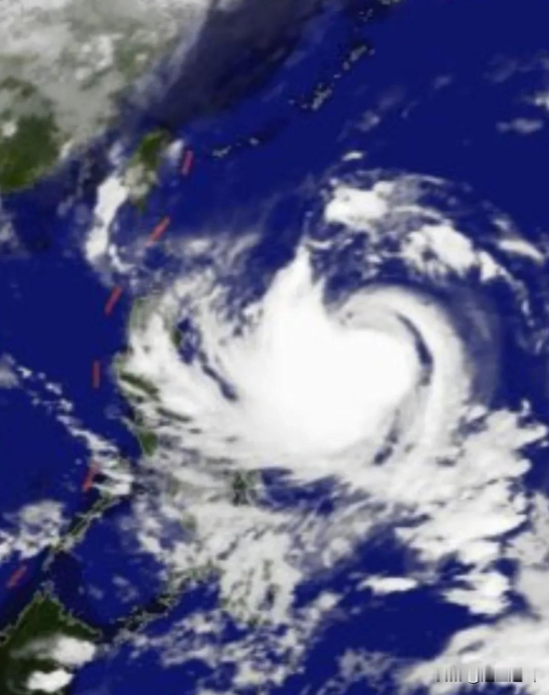 台风“康妮”今天5时，其中心位置在菲律宾以东洋面，范围较大密切关注其动向。