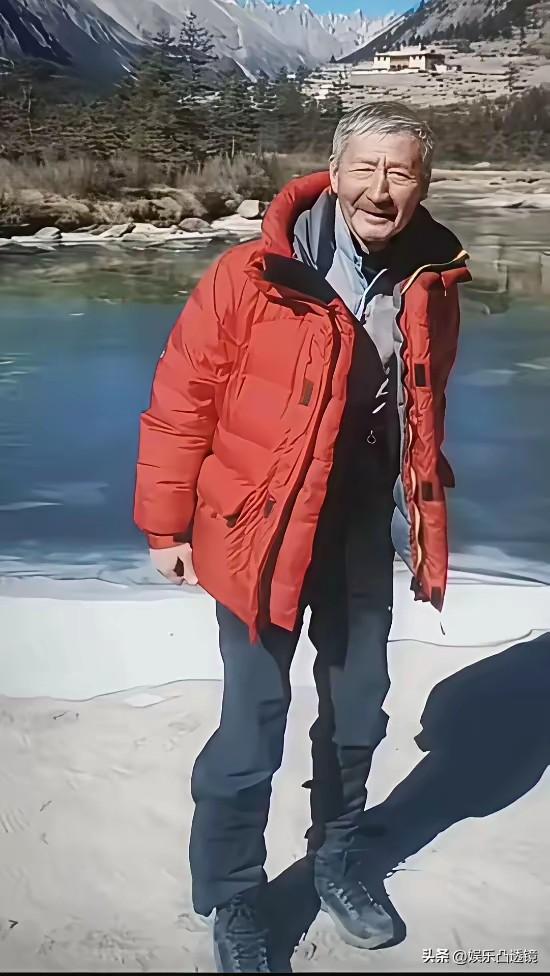 没想到才57岁的张子健，看起来竟然是老态龙钟了。
这外表看起来显然是和他的年龄不