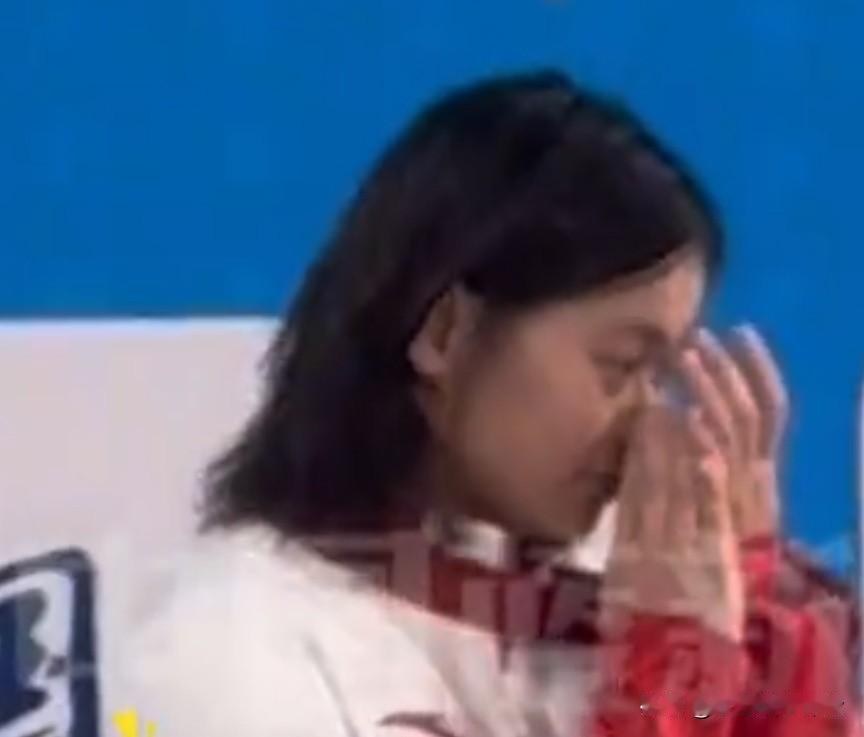 这枚金牌，与上次奥运金牌不一样！那时候，正处于生理心里巅峰时期，相对与自己来说，