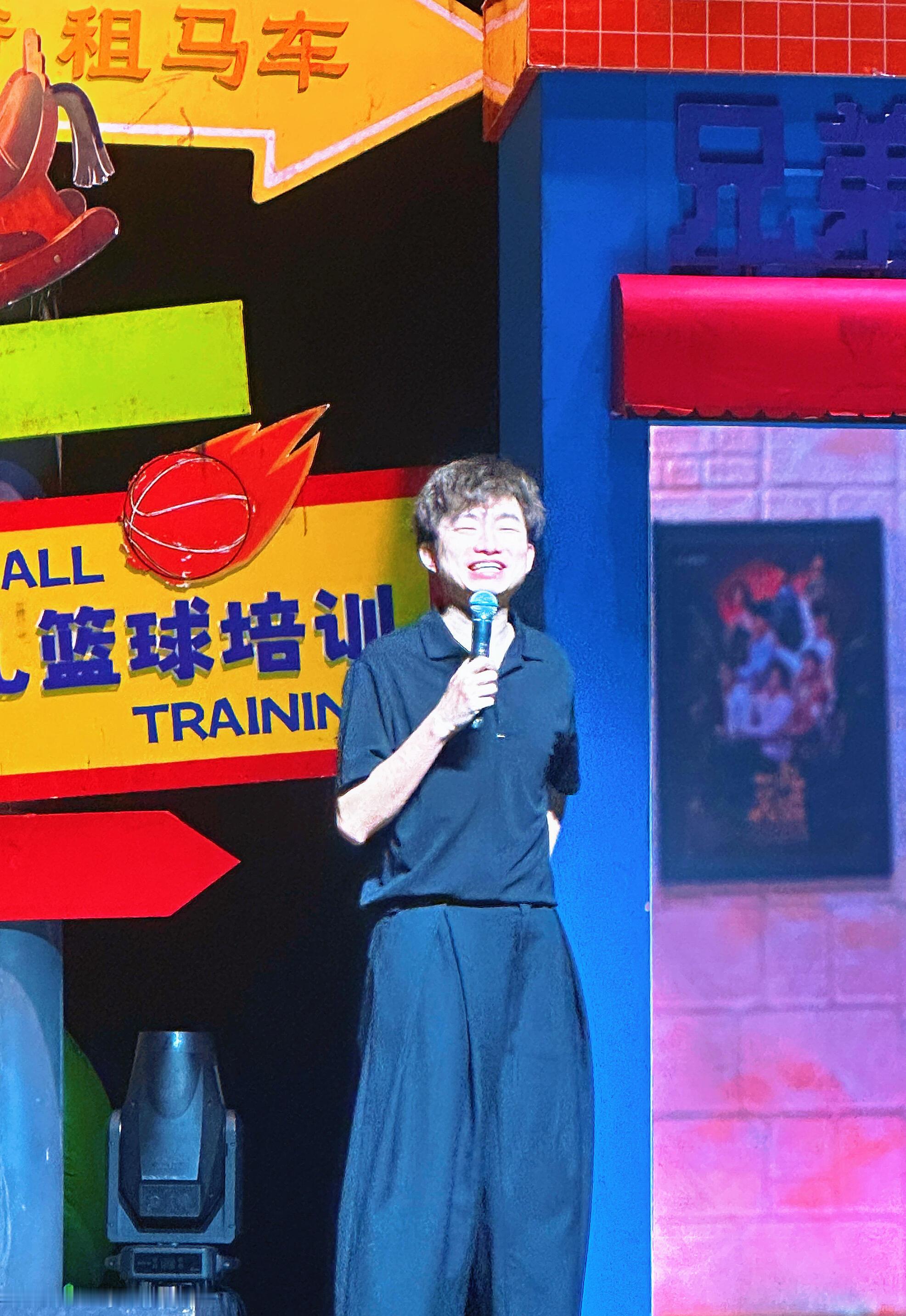 哈哈曹爆料明星减肥方法脱口秀和Ta的朋友们 哈哈曹瘦40斤后爆料：明星推荐的不一
