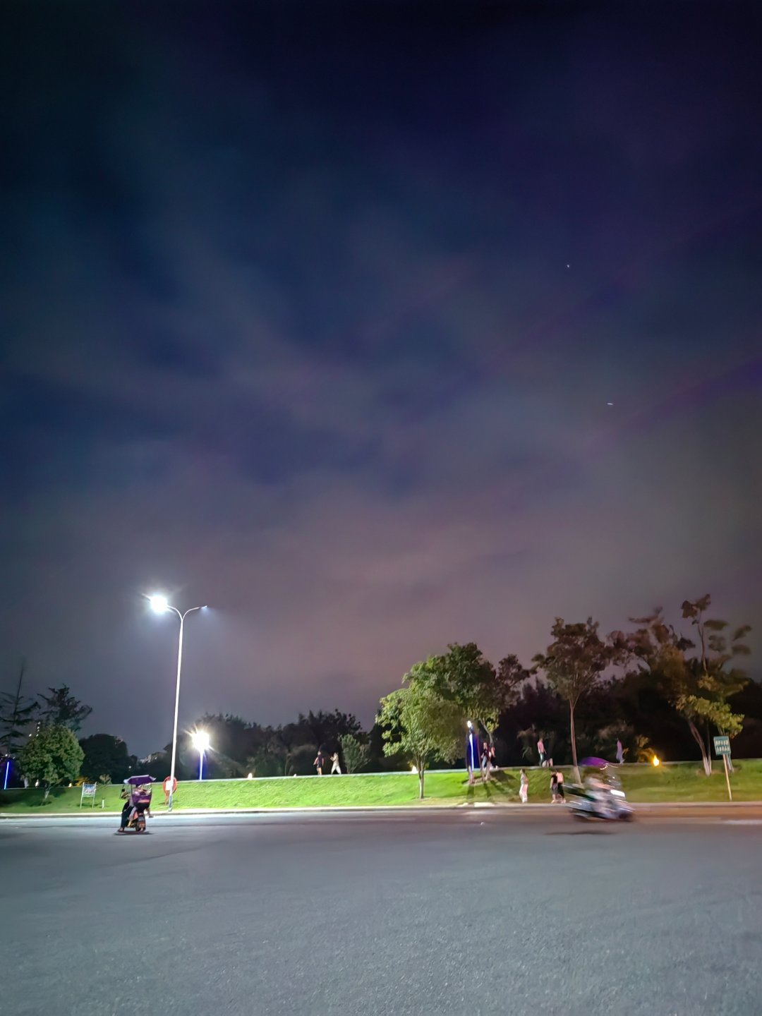 生活手记🌃河边跑步🚶 