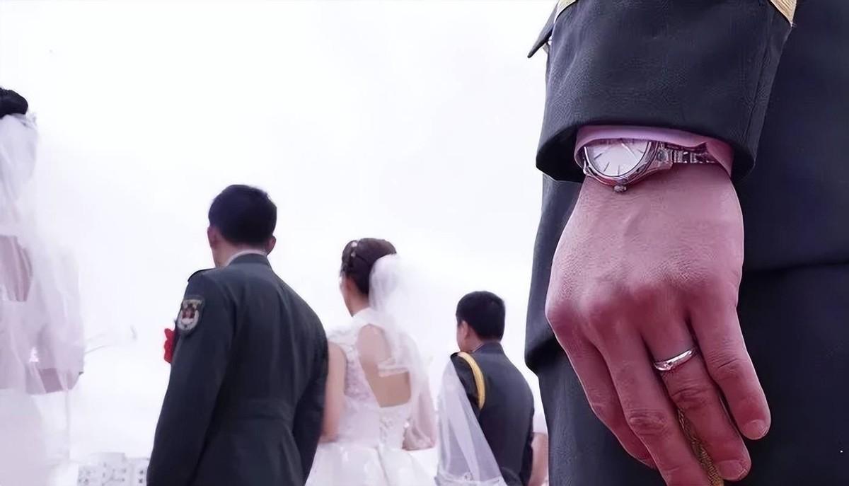 无业男与军嫂同居获刑六个月，最高检定性：破坏军婚，动摇的就是战场保障！

据南方