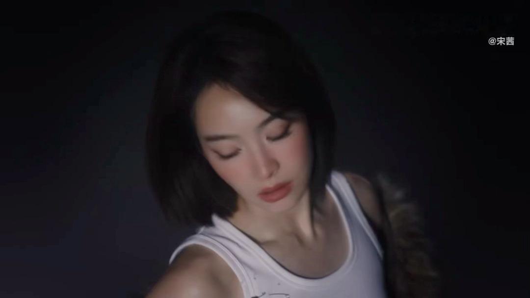宋茜新EP原色即将上线终于等到宋茜全新EP《原色》！撕掉外界赋予的标签，用音乐展