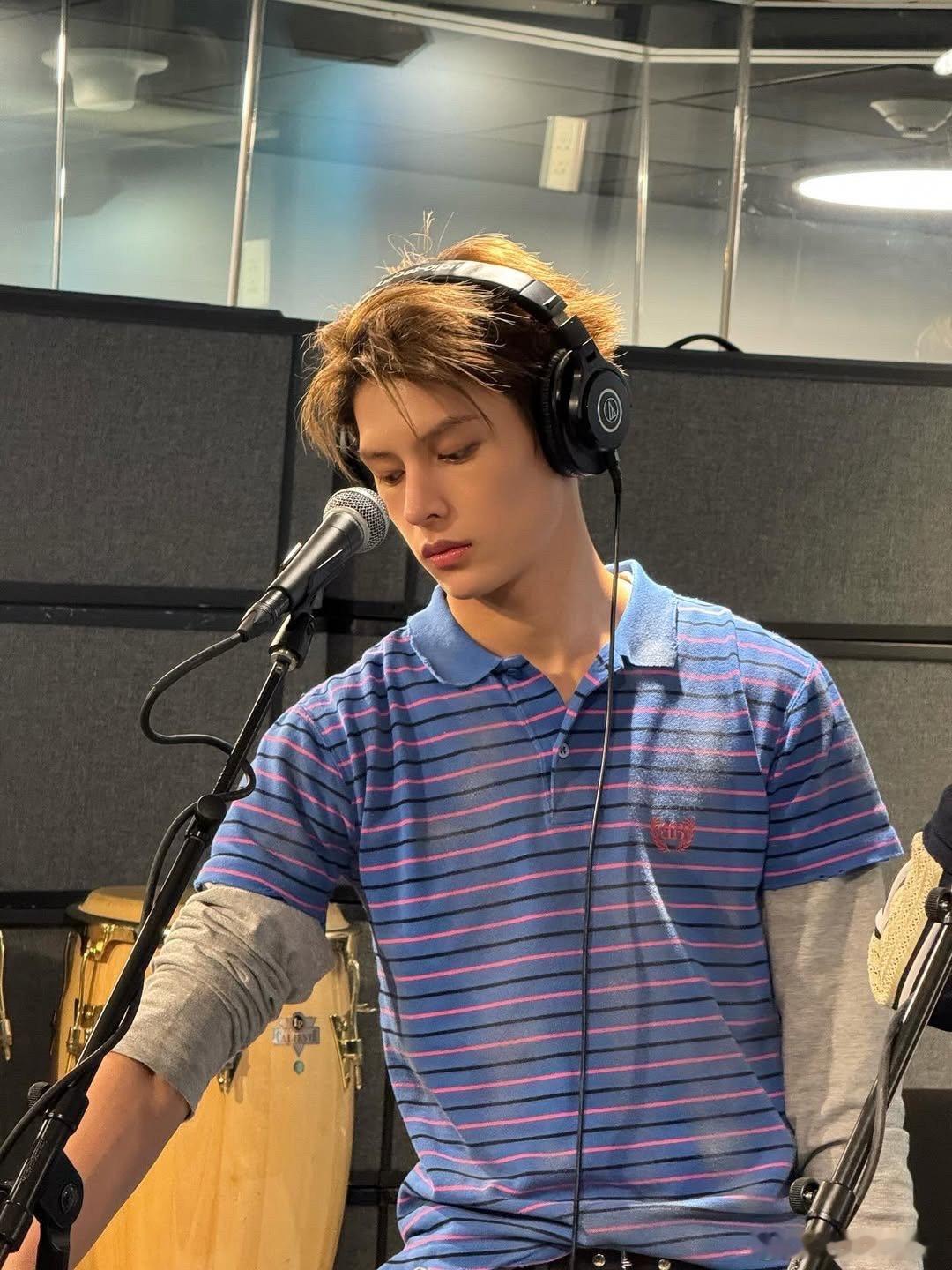 🦅 转眼间就出道三个月了耶，希望我们雨凡宝宝以后越来越好，我们会一直喜欢你的?