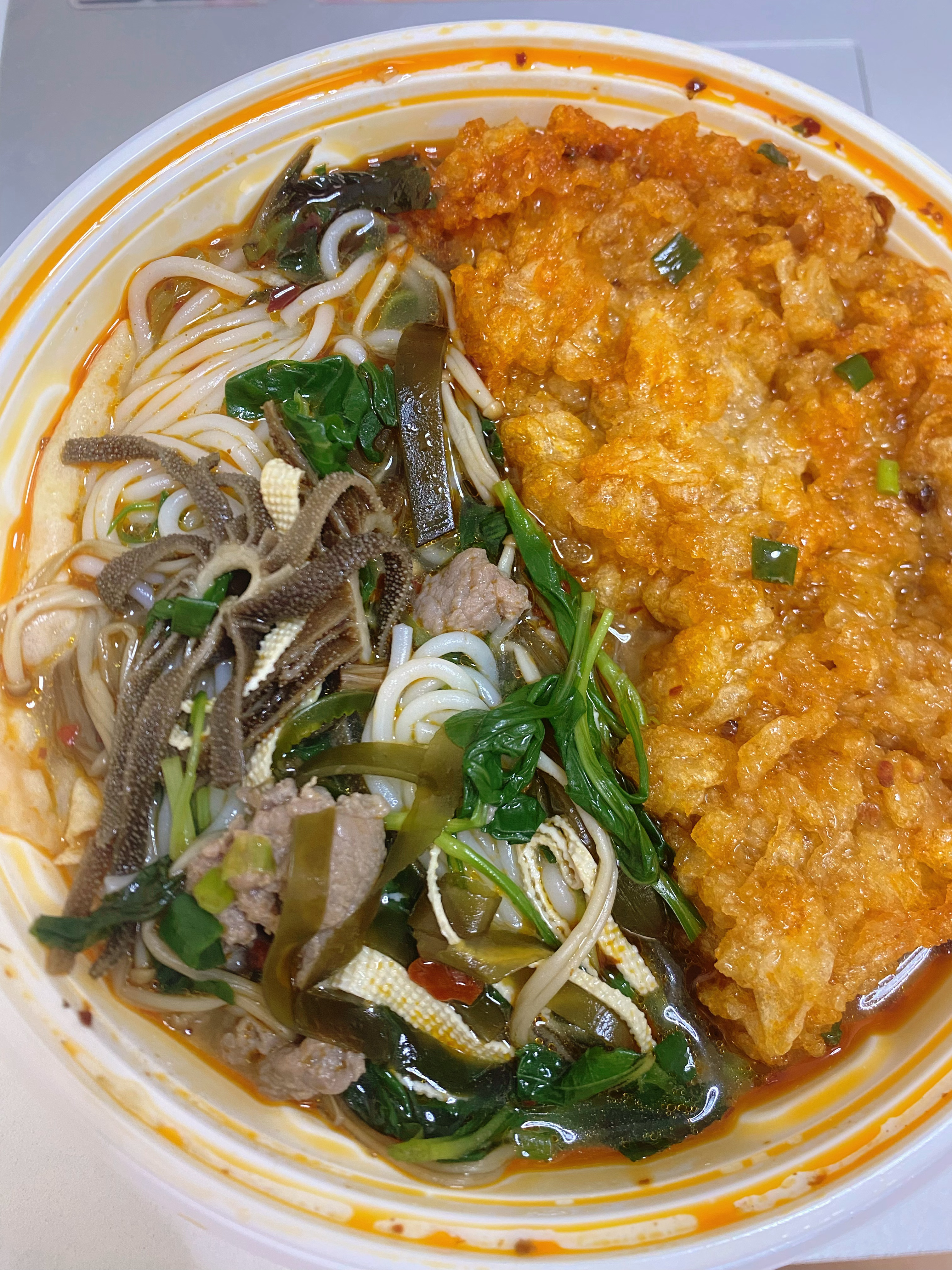 这家米线夯爆了！！美味！ ​​​