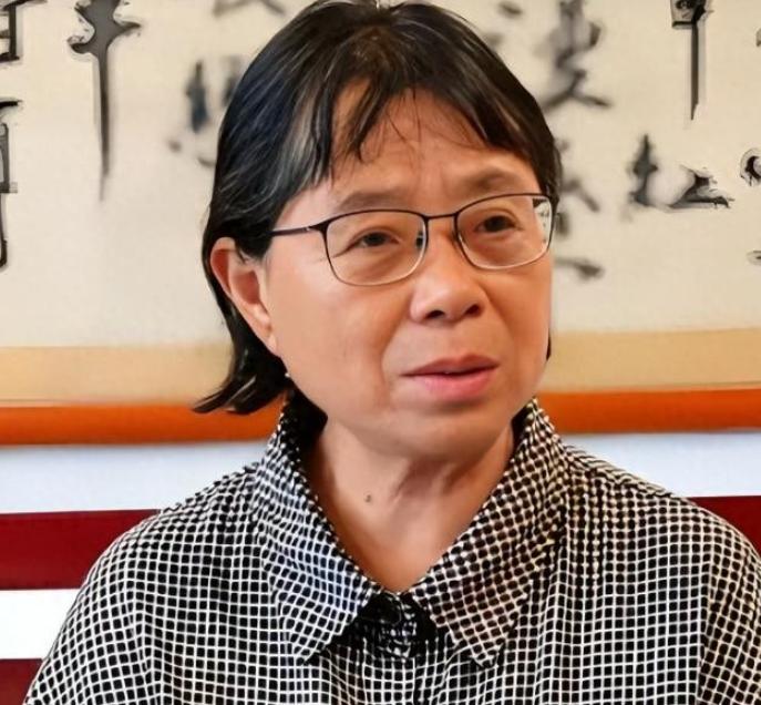 官媒传来喜讯！69岁的张桂梅这次彻底火出了圈，不是因为病危，也不是因为获奖，而是