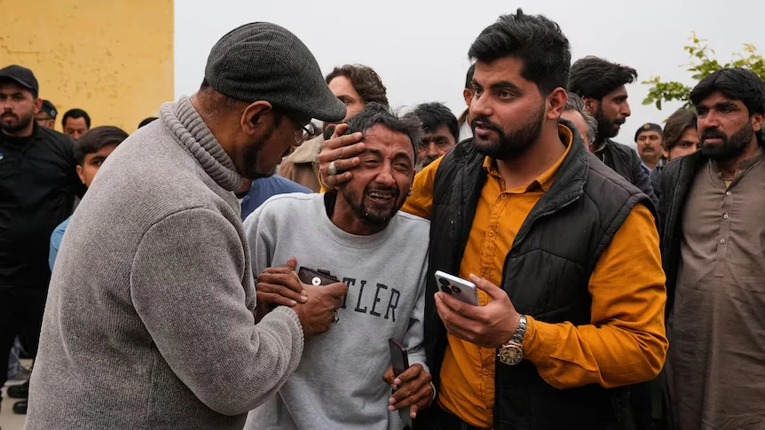 巴基斯坦首都清真寺发生自杀式爆炸