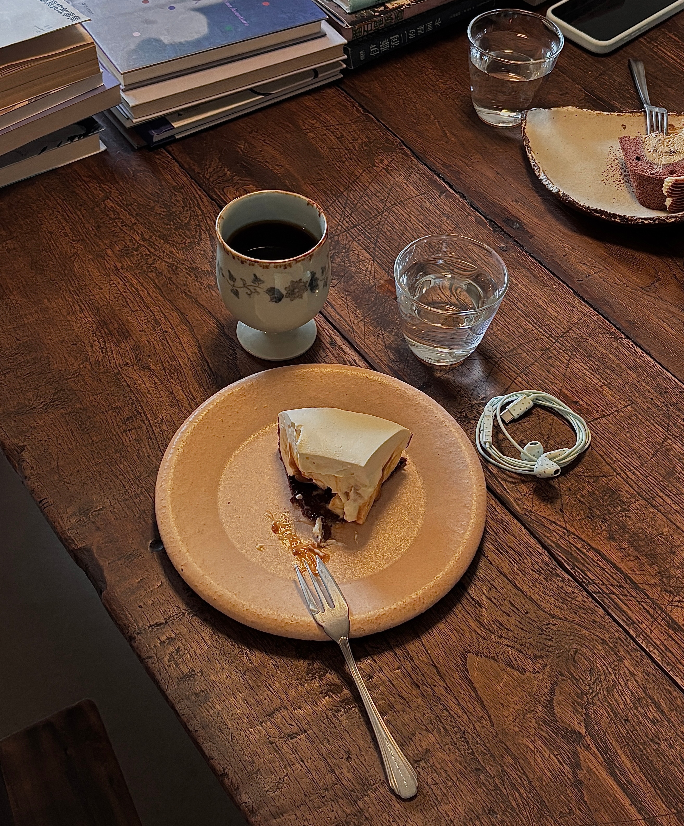 说句不正确的有时候我真的觉得，同样是面对伴侣出轨，如果对方没有那么蠢（指会把痕迹