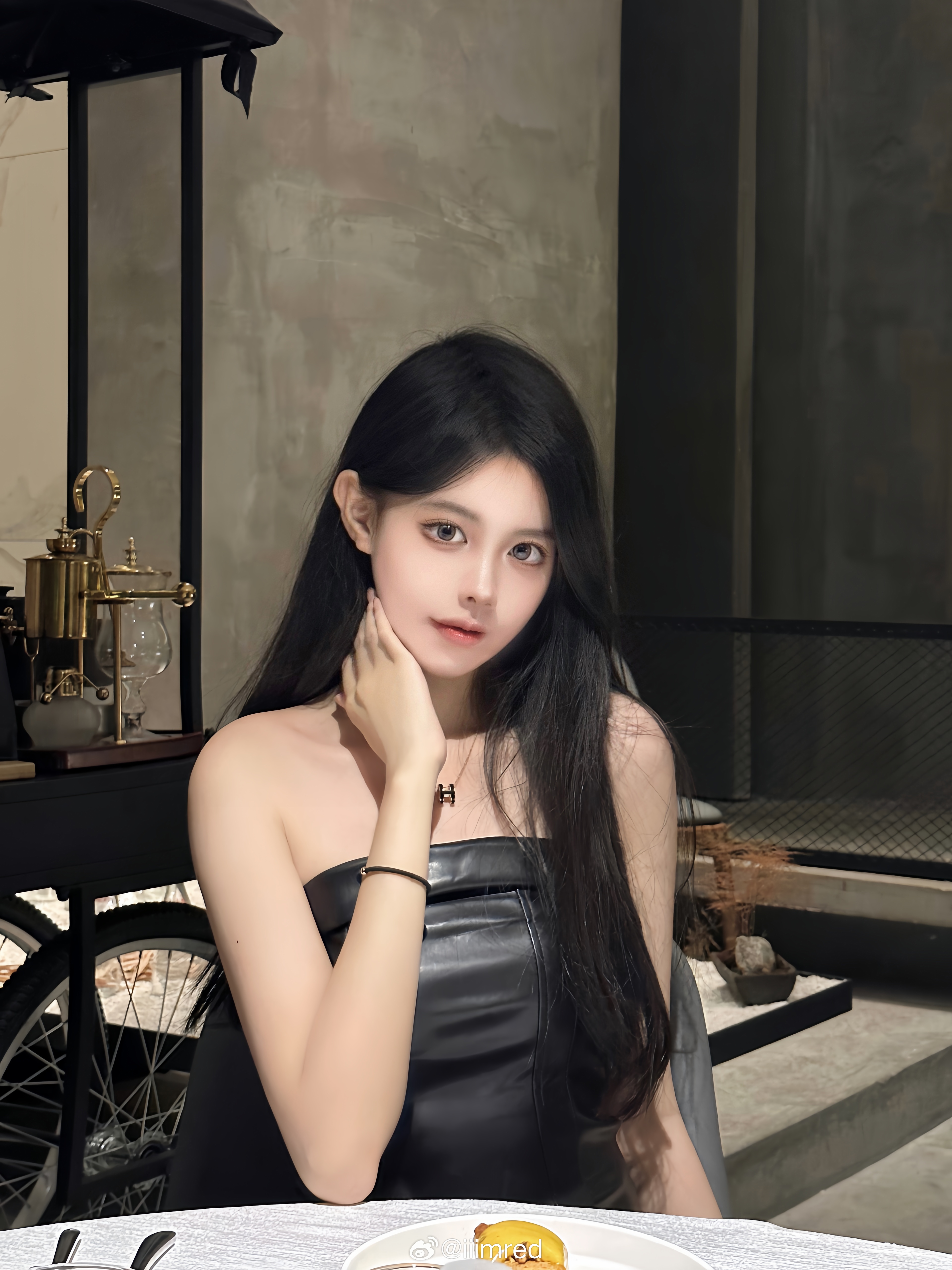 🖤⊹ ⁺˳ ˖  。 ​​​