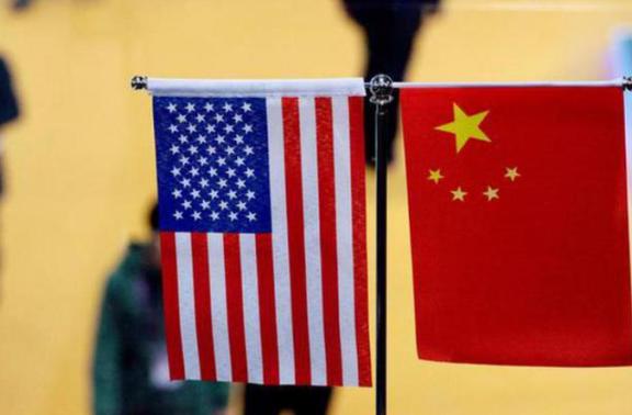 中国限制石墨出口，雷蒙多表态，不许对华出口芯片：中方不是朋友
全球政治经济版图再