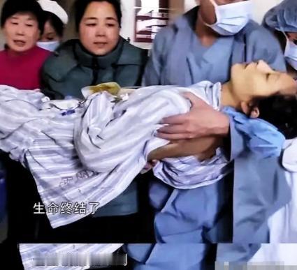 28岁女研究生怀孕七个月查出肝癌，丈夫凑了180万，只为给她治病，谁料，女子竟哭
