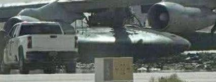 伊朗这个情报能力厉害，打得还是准备跑的美军飞机。现在为止美国空军损失一架E3，至