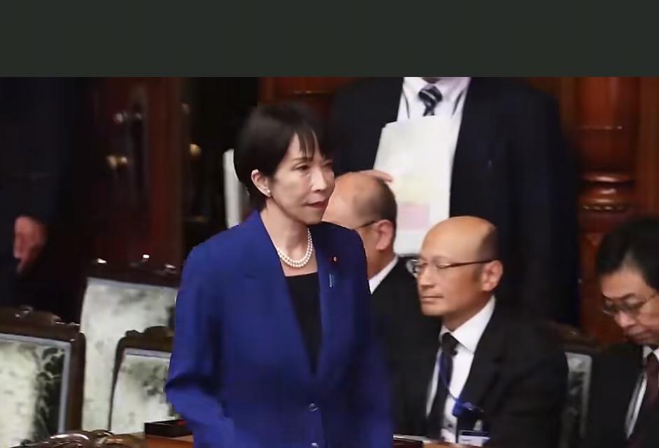 近日，在一场学术论坛中，一位长期在中国工作的美国教授戴维斯，在谈到最近的高市早苗