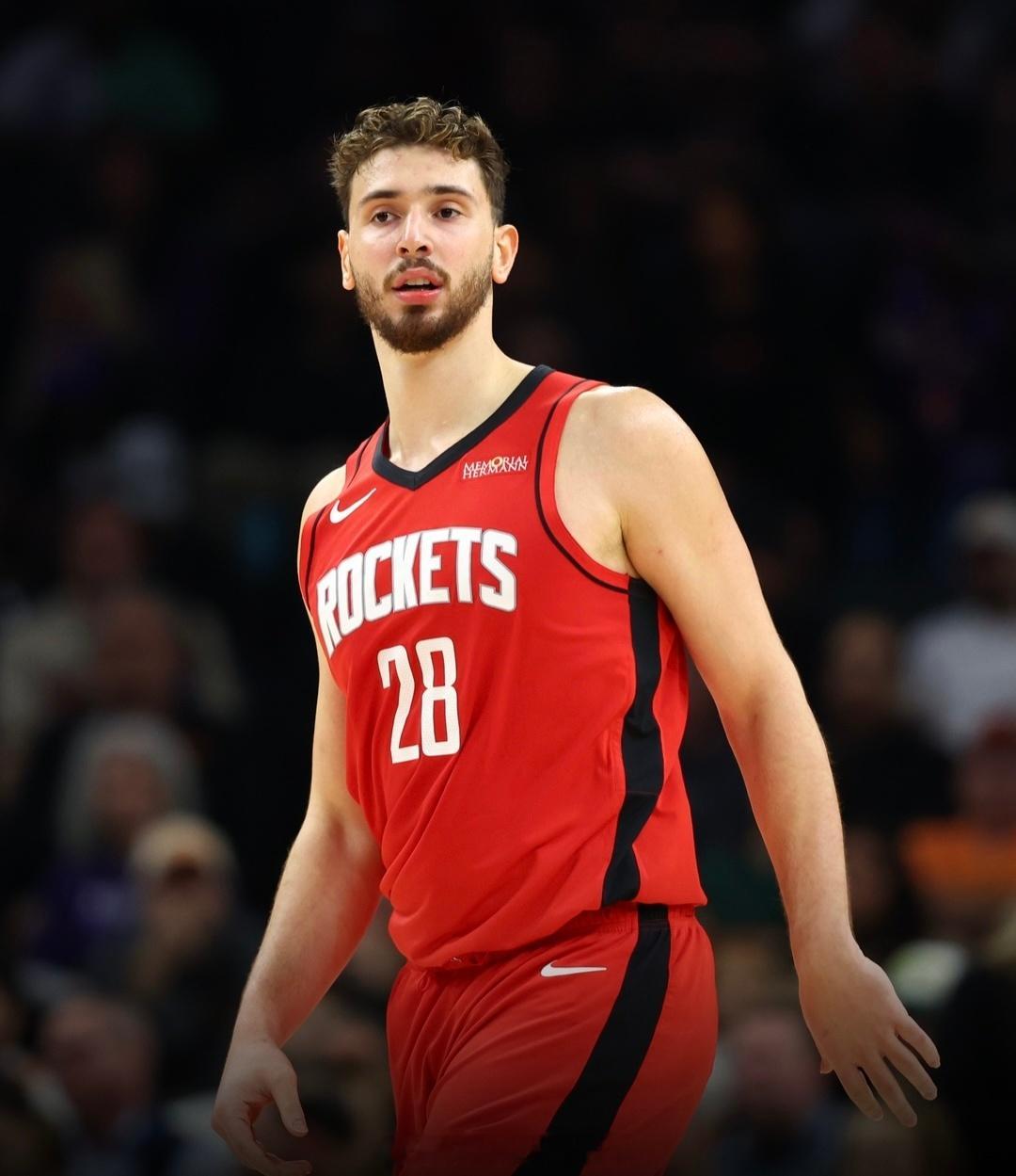 申京因病今日依旧出战存疑申京火箭vs独行侠休斯顿火箭