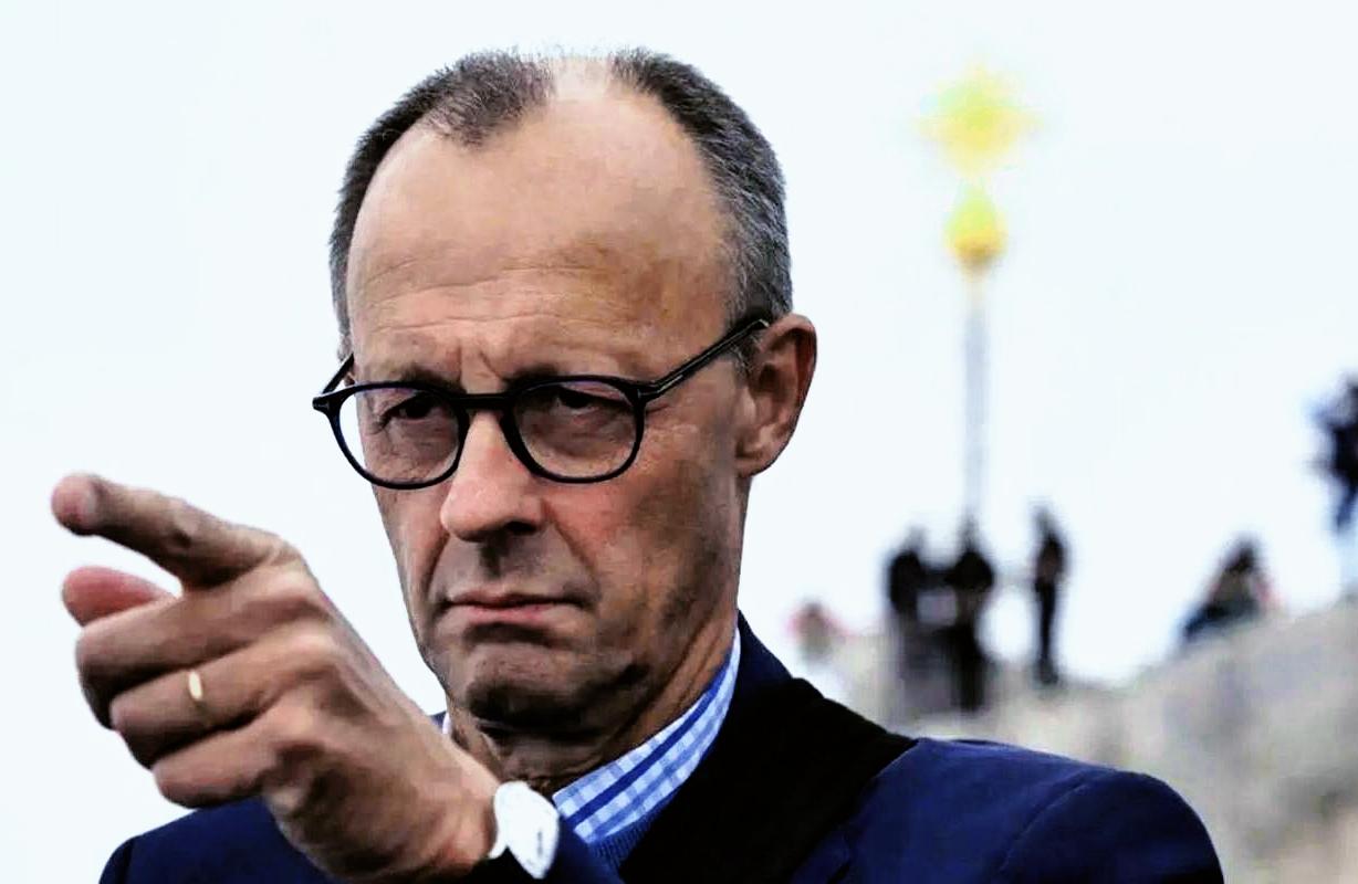 德国传来坏消息！
4月13日，德国总理默茨在柏林的新闻发布会上直接承认，就算中东