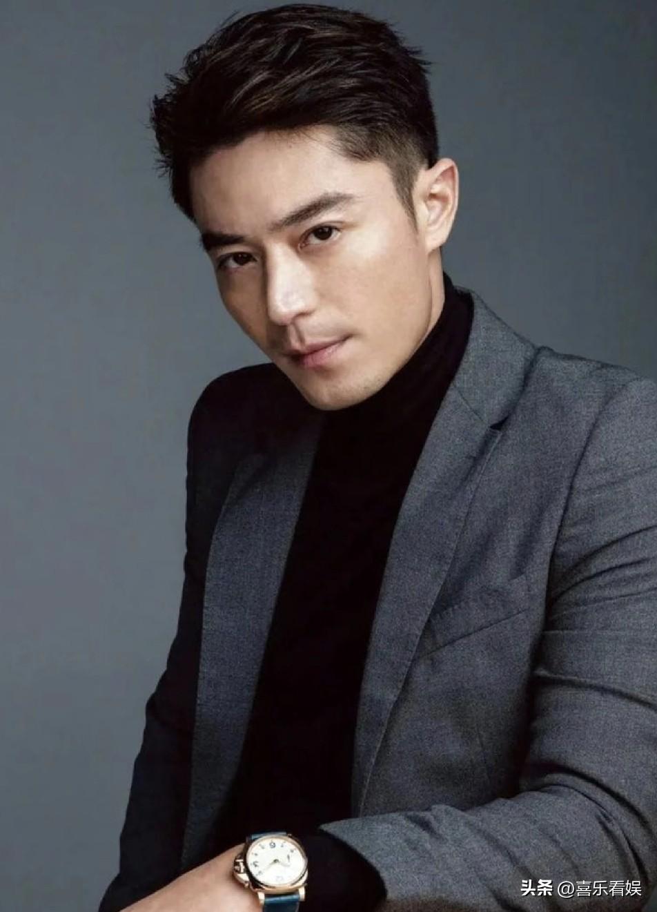 霍建华，冲上热搜！
 
3月25日，好久没大动静的霍建华突然冲上热搜，原因是他居