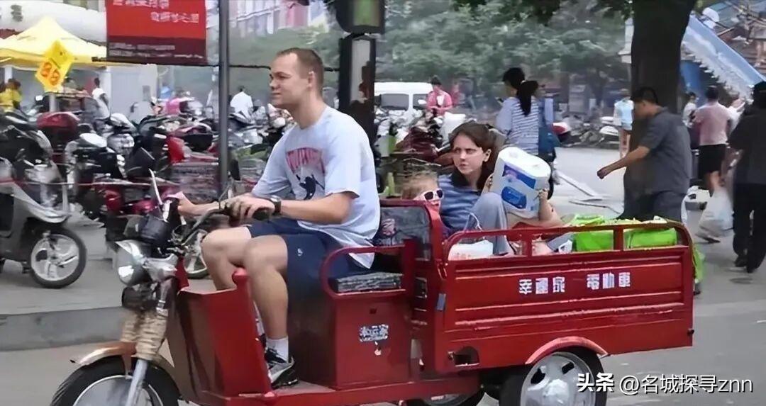 丹麦客户一句话，把不少人听愣了。国内卖三五千块的三蹦子，拉到丹麦，标价3000欧