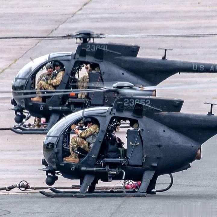 AH6小鸟，小小的身板武装到了牙齿#武器装备##外军影像##兵器影像# ​​​