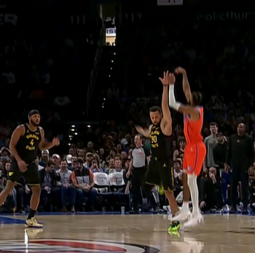 库里被吹罚恶意犯规