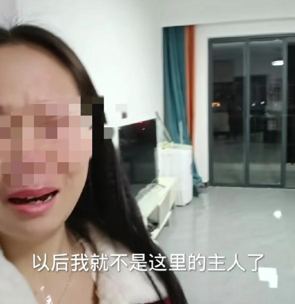 浙江老两口有两个女儿，为了公平，他们决定在百年之后将两套房产平分给俩女儿，没想到