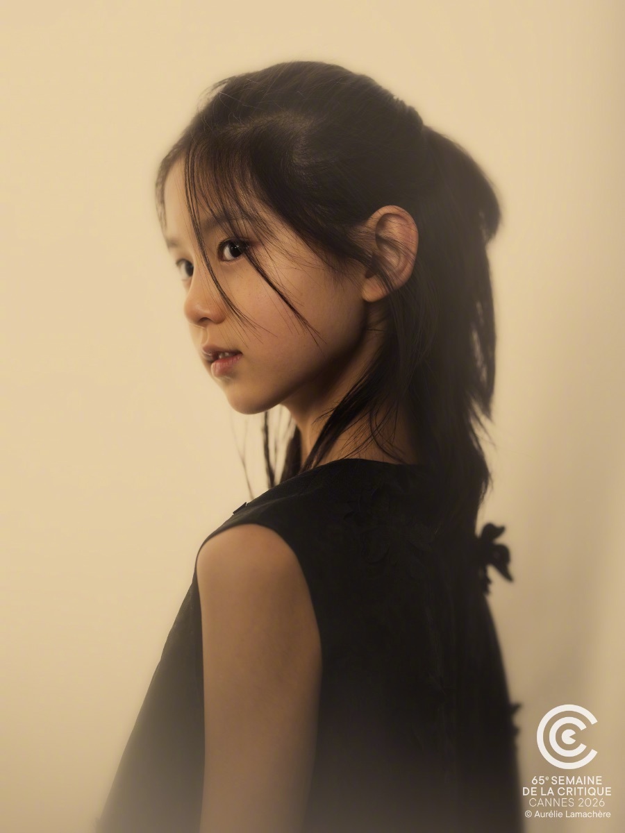 入围戛纳电影节 “影评人周”的《无名女孩》主创肖像照，导演邹静，主演李庚希、沈佳