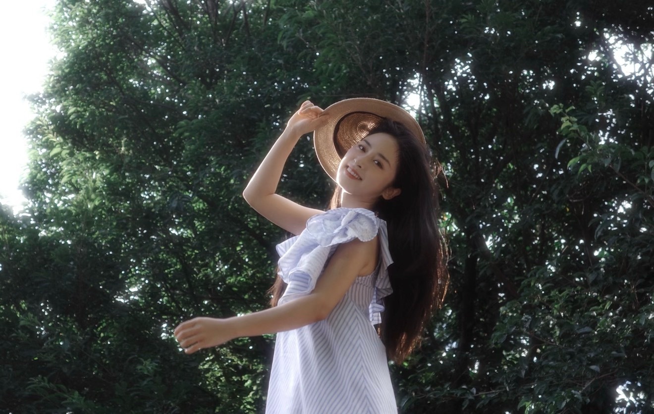 咱小雯完全是拍沈月的神×